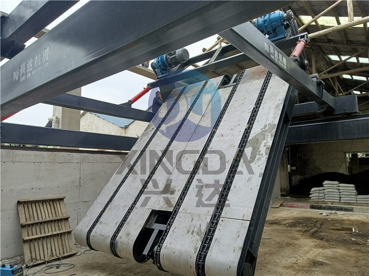 安徽宣城年產5萬噸有機肥生產線7米鏈板翻拋機安裝現場