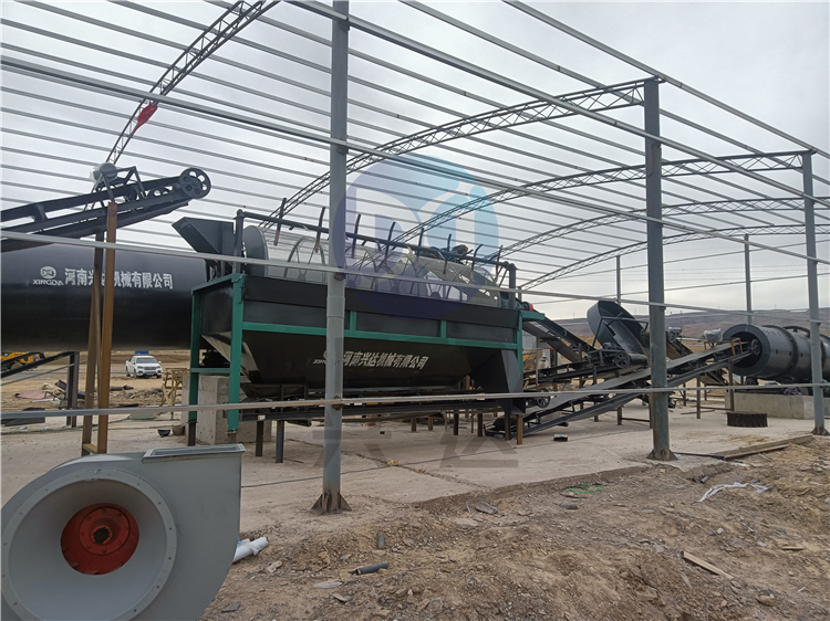 寧夏固原 年產(chǎn)3萬(wàn)噸顆粒有機(jī)肥生產(chǎn)線(xiàn) 安裝現(xiàn)場(chǎng)