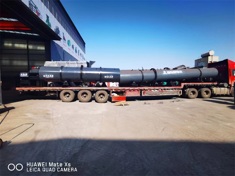 云南客戶年產(chǎn)2萬(wàn)噸顆粒有機(jī)肥生產(chǎn)線發(fā)貨現(xiàn)場(chǎng)