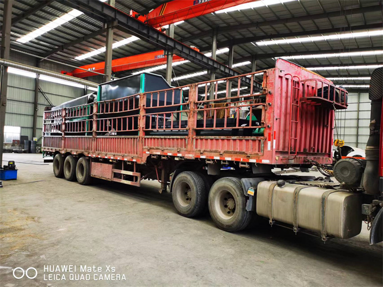 吉林客戶年產(chǎn)2萬(wàn)噸生物粉劑有機(jī)肥生產(chǎn)線發(fā)貨現(xiàn)場(chǎng)