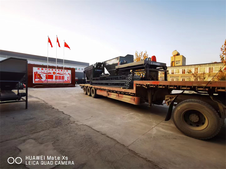 客戶年產(chǎn)5000噸雞糞粉末有機肥生產(chǎn)線發(fā)貨現(xiàn)場