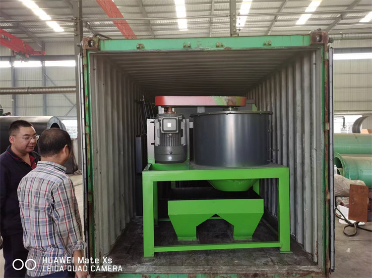 外貿(mào)年產(chǎn)3萬噸粉劑有機(jī)肥生產(chǎn)線第二箱