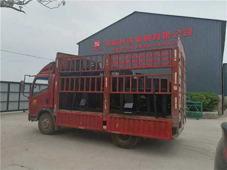 顆粒有機肥設備配套使用雙級拋圓機發(fā)貨