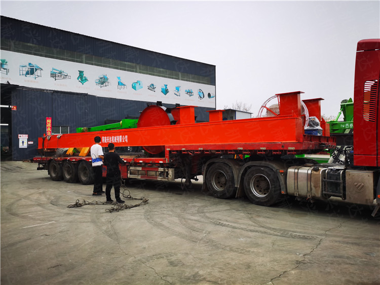 發(fā)貨10米牛糞發(fā)酵有機(jī)肥輪盤翻拋機(jī)設(shè)備