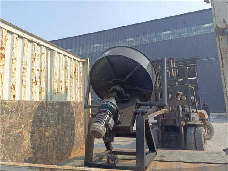 河南客戶農業(yè)學校定制500實驗室圓盤造粒機發(fā)貨