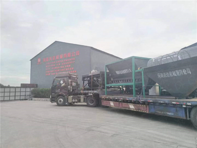 吉林客戶年產(chǎn)5000噸粉劑有機肥生產(chǎn)線發(fā)貨現(xiàn)場