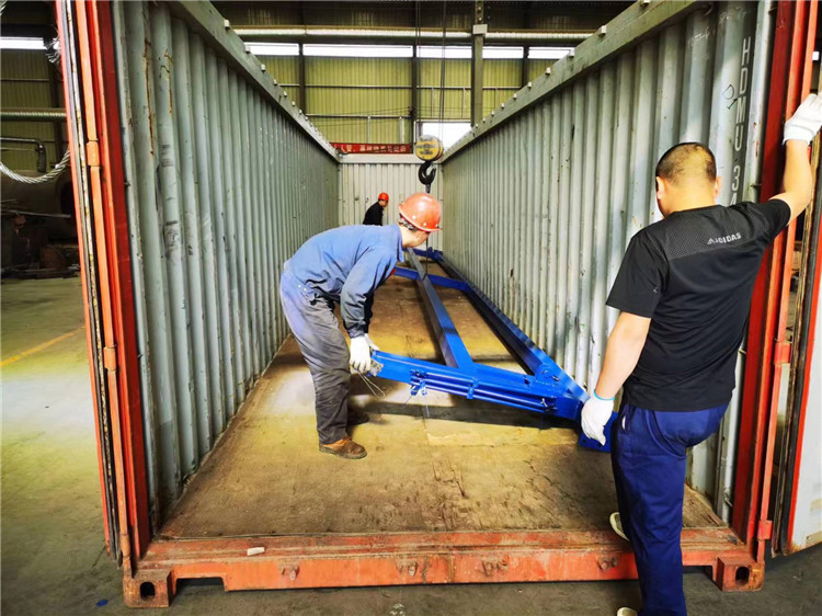 年產(chǎn)5萬噸有機(jī)肥顆粒生產(chǎn)線發(fā)貨現(xiàn)場