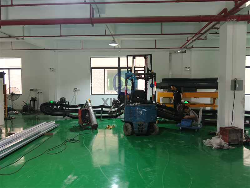 廣州有機(jī)肥生產(chǎn)線設(shè)備安裝現(xiàn)場(chǎng)