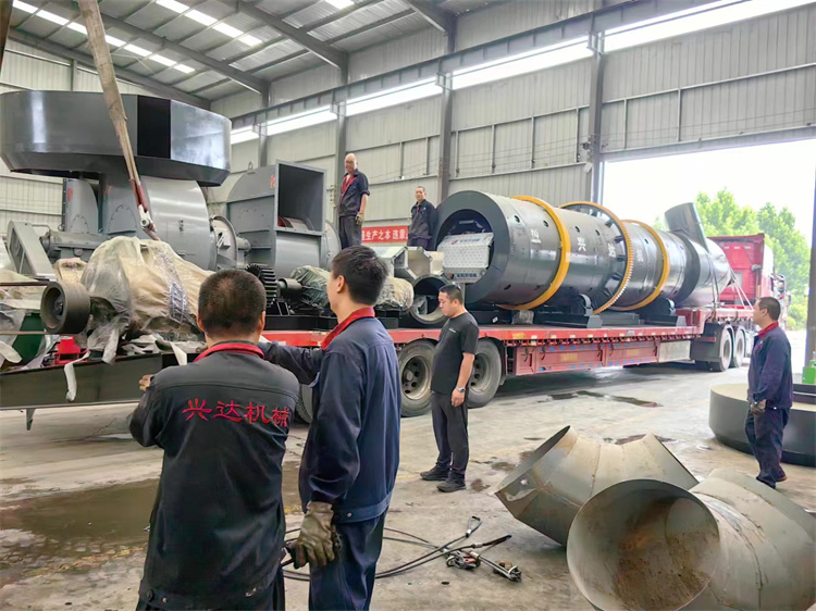 年產(chǎn)3萬(wàn)噸造粒生產(chǎn)線發(fā)貨現(xiàn)場(chǎng)