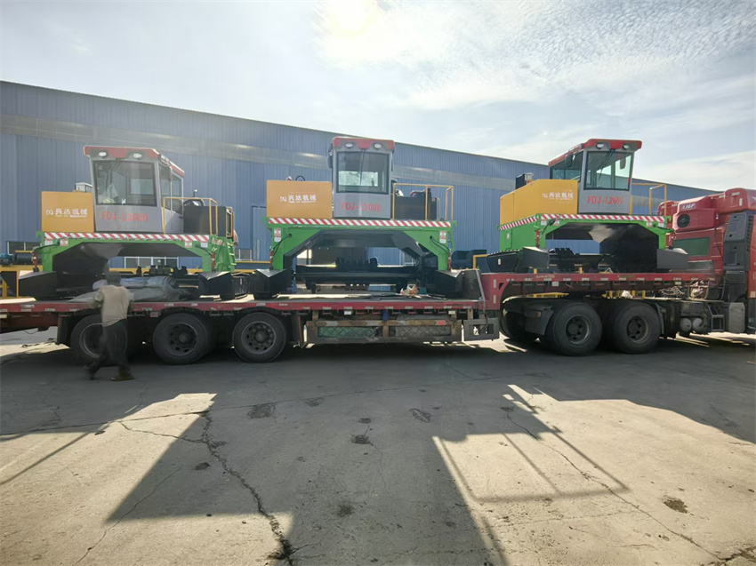 年產(chǎn)3萬噸有機肥粉狀生產(chǎn)線發(fā)貨現(xiàn)場