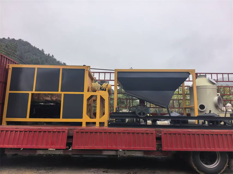 年產(chǎn)2萬噸有機(jī)肥顆粒生產(chǎn)線發(fā)貨現(xiàn)場