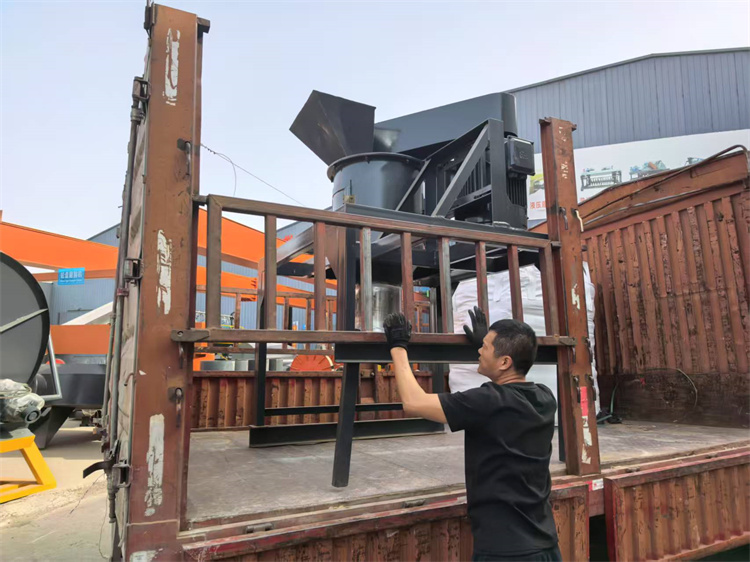 年產2萬免烘干生產線發(fā)貨現(xiàn)場