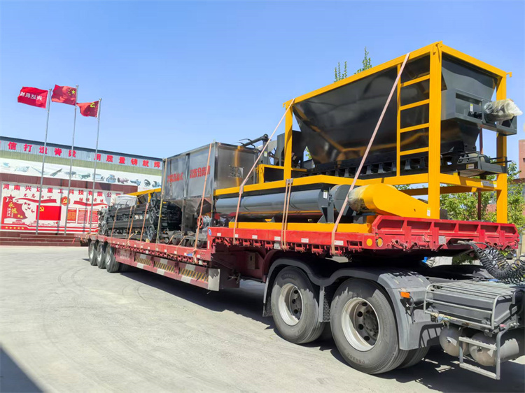 年產(chǎn)5萬噸有機肥顆粒生產(chǎn)線發(fā)貨現(xiàn)場