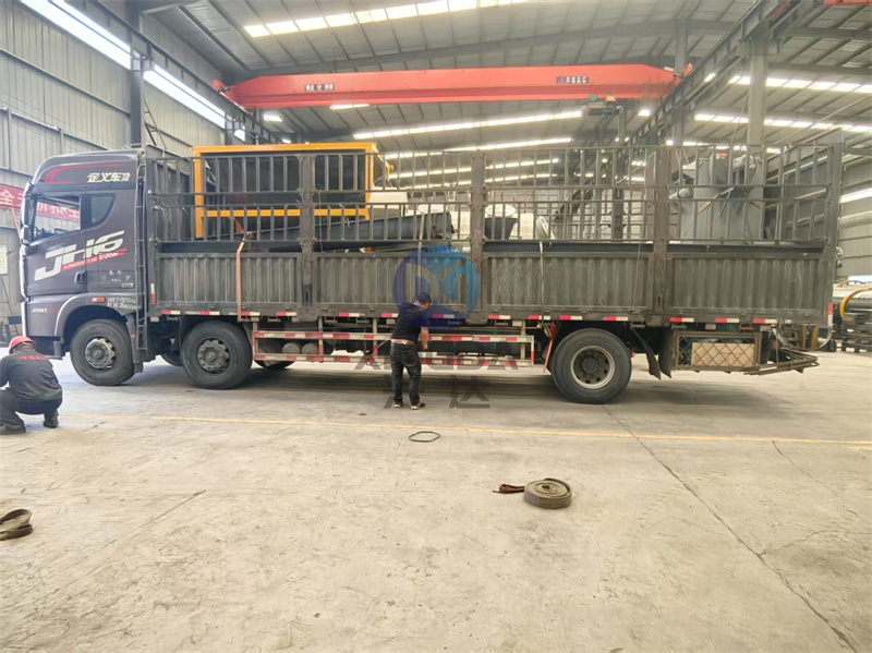 粉劑有機肥生產線設備發(fā)貨現(xiàn)場