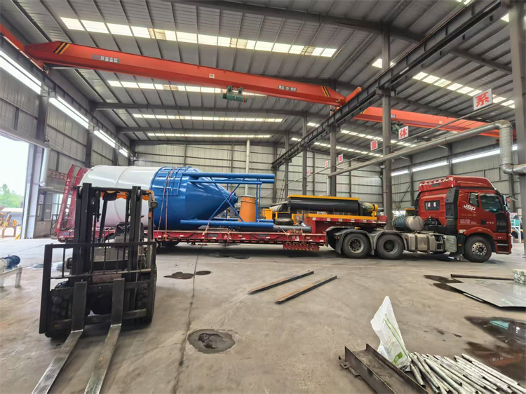 年產(chǎn)5萬噸造粒生產(chǎn)線發(fā)貨現(xiàn)場